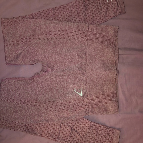 Small gymshark dusty rose vital seamless legging and matching crop top set - Picture 2 of 2